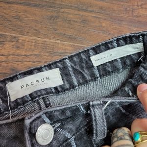 Pacsun Mom jeans size 24